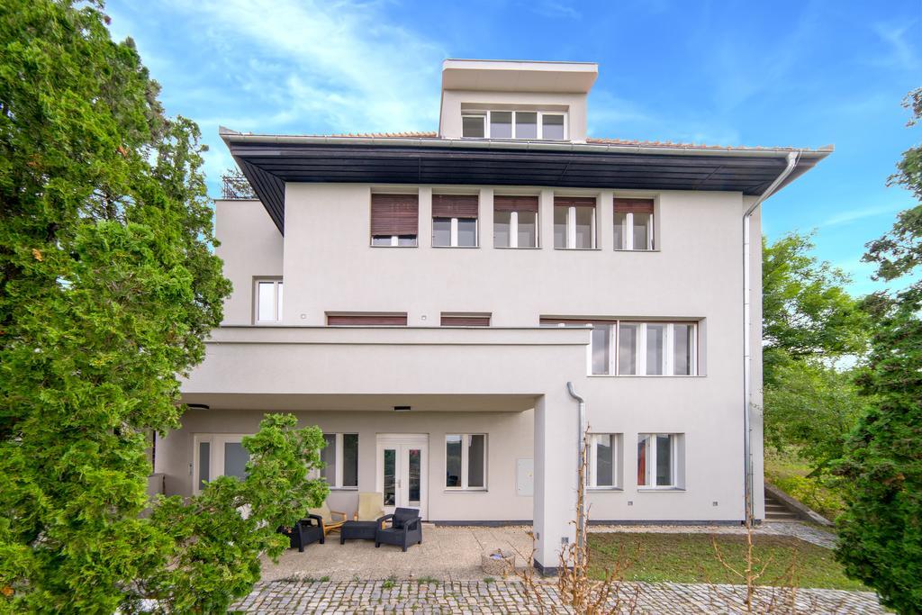 Nosislav Apartments Экстерьер фото